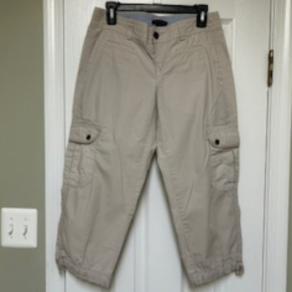 Tommy Hilfiger Women's Size 4 Tan Capris
